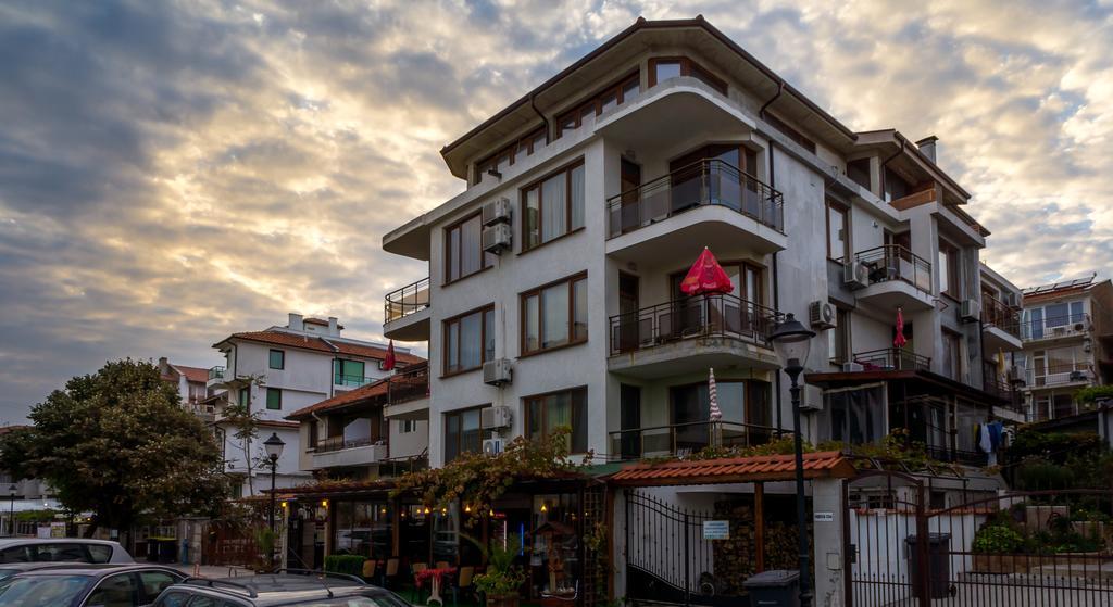 Guest House Karamihalevi Sozopol Exteriör bild